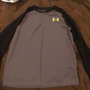 Boys under armour shirt
